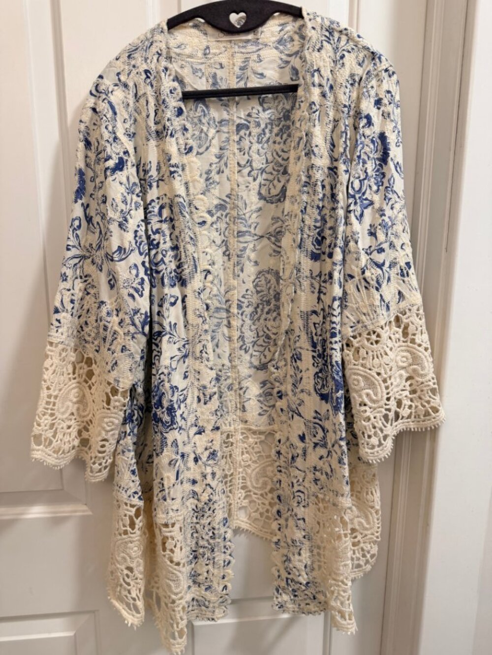 Solitaire 2X Floral Crochet Lace Boho Kimono